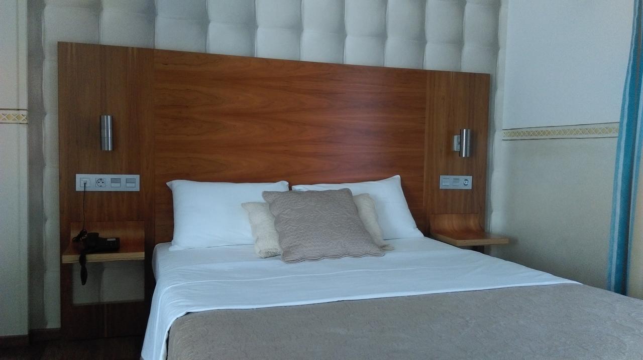 Hotel Boutique Villa Erina By Bossh Hotels - Adults Recommended Manilva Exterior photo